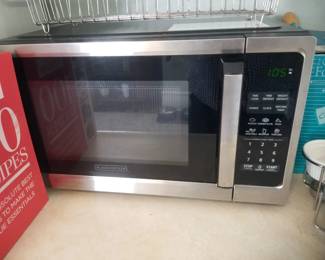Black & Decker microwave oven