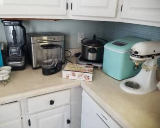 Small kitchen appliances: blender; KitchenAid mixer; ice maker; crockpot, etc.