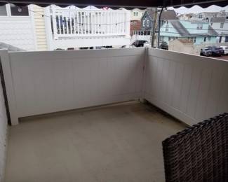 Vinyl fencing