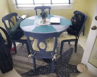 Darling dining set seats 4; area rug
