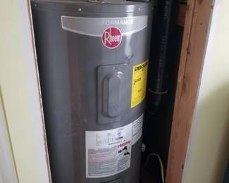 40-gallon GAS hot water heater; mfg. May 2016