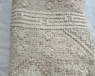 Vintage Crochet Lace Tablecloth Style