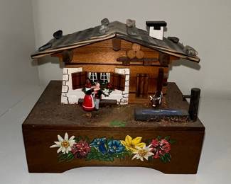Swiss Chalet Style Music Box 'Weggisserlied'