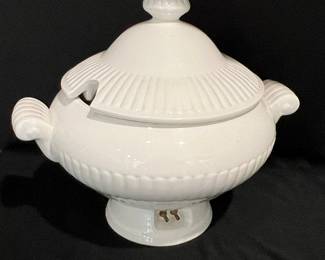 White Porcelain Chocolate Serving Set Style