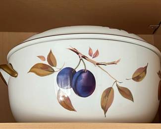 Royal Worcester Evesham Gold Casserole Dish with Plum Motif