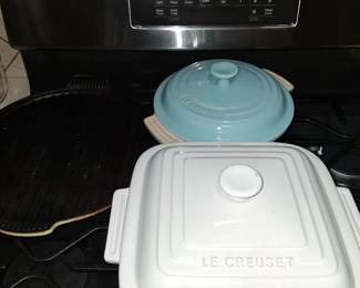 Lecrueset porcelain items