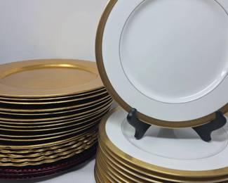 Twelve Mikasa Crown Jewel White Gold Fine China Plates Plus Gold Red Chargers