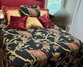 Queen Size Bed With Throw Pillows, Headboard, And Dust Ruffle