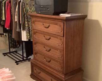 “Down Memory Lane Estate Sales” having another great  Appointment Presale/Estate Sale