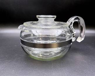 Pyrex Flameware 6-cup Teapot