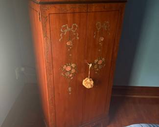Drexel Heritage Devoncourt Jewelry Cabinet