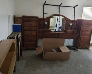 2 oak King bedroom sets with dressers