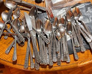 Florenz by Interpur Flatware 43 pieces
