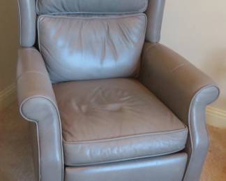 Sherrill Furniture leather recliner