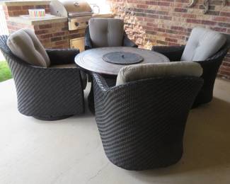 Patio conversation seating with center fire pit