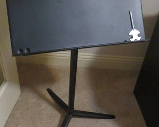 Music stand