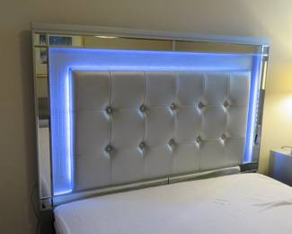 Queen bed with lighting