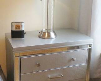 New Classic Furniture "Valentino" nightstand
