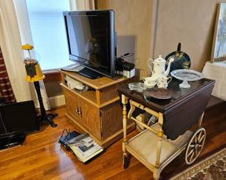 Tea cart