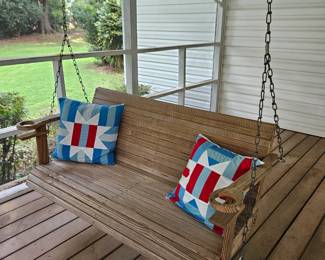 Porch swing