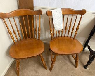 Set of 4 vintage maple chairs
