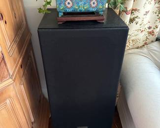 Cloisonné flowers pot