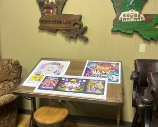 Drafting desk
