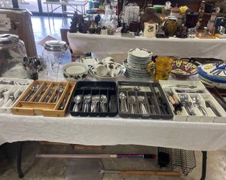 Flatware sets