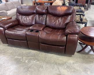 Reclining sofa