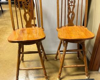 Swivel stools
