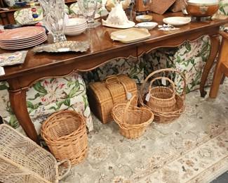 Henredon French Provincial Extension Dining Table