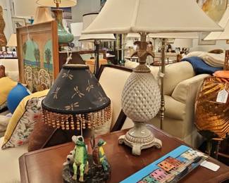 Large Selection of Vintage, Mid Centery, Modern and Classic Tabletop Lamps