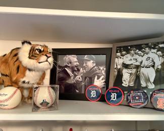 Detroit Tigers memeorabillia