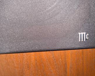 McIntosh XR 230 Speakers Excellent Condition