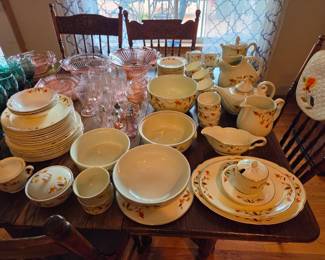 Hall China fall leaves pattern