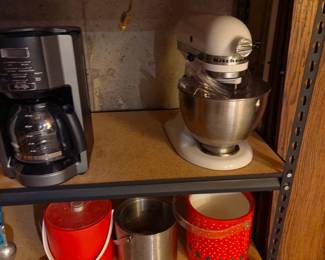 Kitchen appliances 