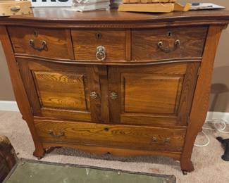 Early American wash stand
