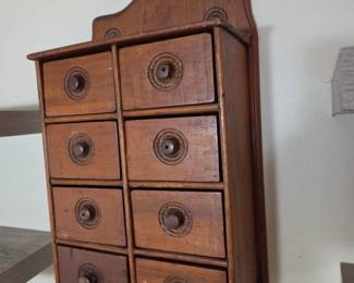 Spice box