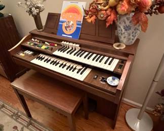 Yamaha Electone Organ