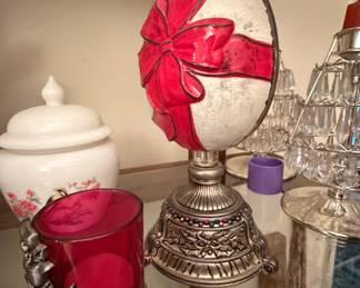 Vintage Wallace Musical Egg on Pedestal