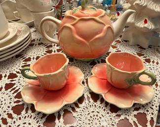Vintage Sorelle 3D Roses Fine Porcelain Tea Set