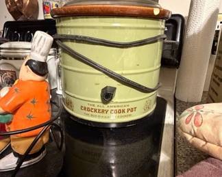 Vintage Rival 3.5 Qt Avocado Green Crock-Pot Slow Cooker