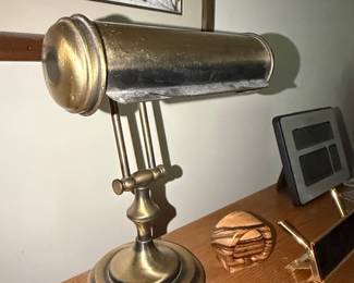 Vintage Underwriters Laboratories Brass Bankers Desk Lamp