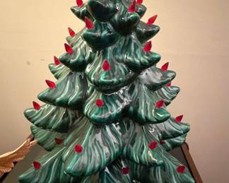 Vintage Atlantic Mold Ceramic Lighted Christmas Tree