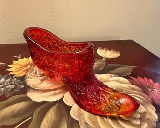 Vintage Fenton Amberina Daisy and Button Glass Shoe Figurine