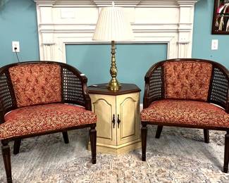 Pair of side chairs, occasional table with brass lamp