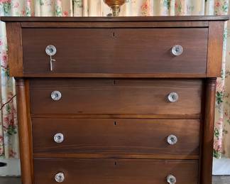 Vintage 4 drawer chest