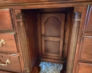 American Drew American Independence Collection Secretary Desk