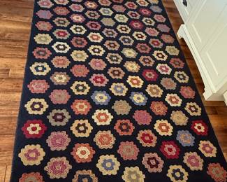 Grandmother's Flower Garden Hexagon Quilt Style Rug