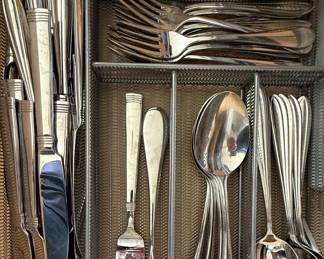 Mixed Stainless Flatware Set with Organizer
